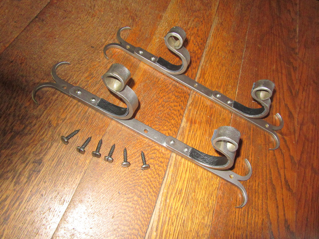 Blacksmith Forged Double Gun Rack, Steel Rivets – Tennessee Blacksmith